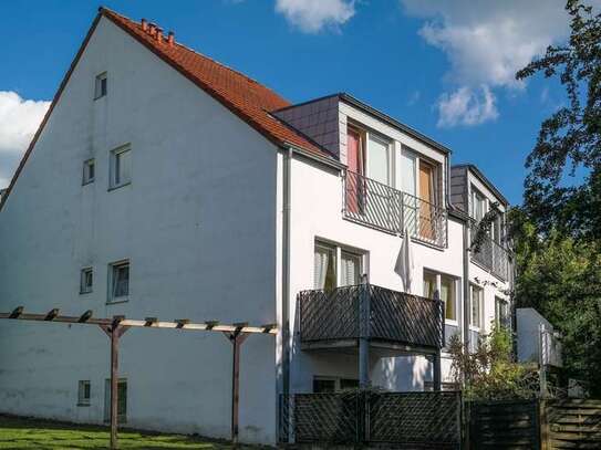 Moderne und gemütliche Wohnung mit Balkon