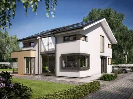 Einfamilienhaus auf großem Grundstück mit leichter Hanglage in Schönau