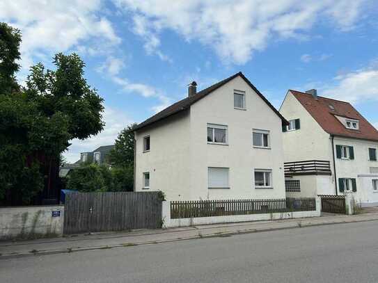 Freistehendes Einfamilienhaus mit Potenzial - Das ehemalige "Postschaffnerhaus"