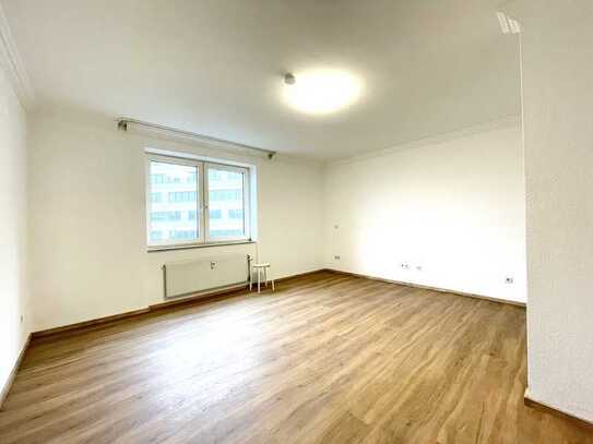 1-Zimmer-Apartment mit Personenaufzug im Zentrum von Düsseldorf