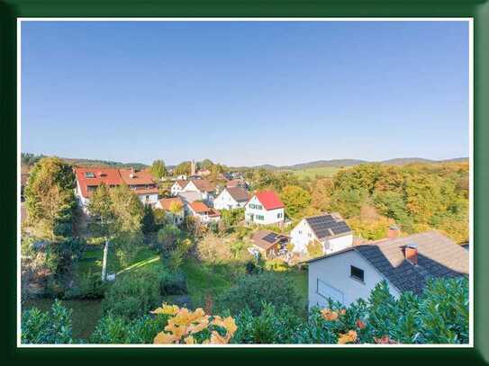 Schnuckeliges Häuschen mit weitem Ausblick, 2 Terrassen und 2 Balkonen