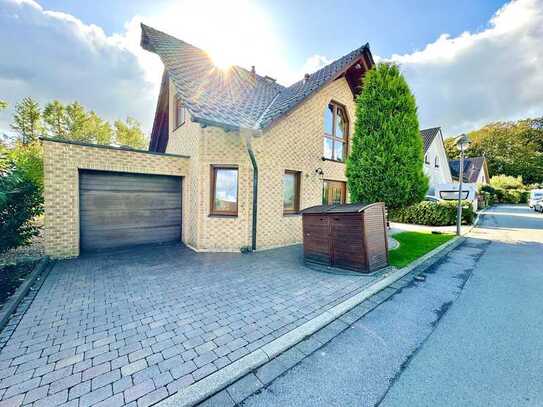 Modernes Einfamilienhaus mit Wintergarten in Altena- Traumhaftes Wohnen am Waldrand!