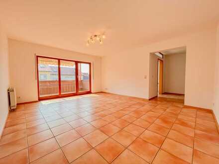 RESERVIERT - Gemütliche 3-Zimmer-Wohnung mit herrlichem Weitblick in Friesenheim!