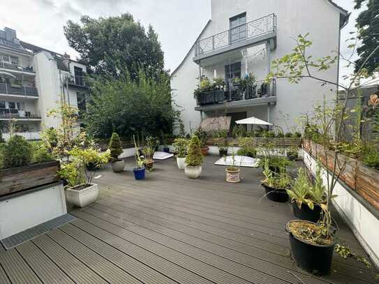 Leben im Herzen von Düsseldorf (Carlstadt) mit 70m² Dachterrasse