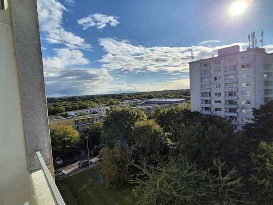 Geschmackvolle Wohnung mit zwei Zimmern Aufzug und Garage, in Funkstellenweg, Schilksee