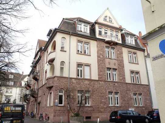 Exklusive, modernisierte 4-Zimmer-Wohnung mit geh. Innenausstattung mit Balkon und EBK in Heidelberg