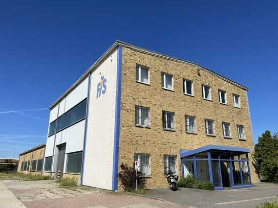 Gewerbliches Gebäudeensemble im Chemiepark Bitterfeld-Wolfen