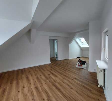 AMBIENT LIVING: 2 Zimmerwohnung in Rödelheim