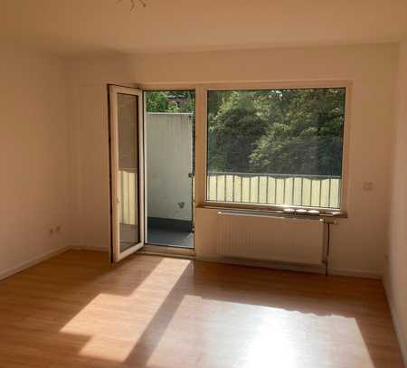 3-Zimmer-Wohnung mit Einbauküche und Südbalkon