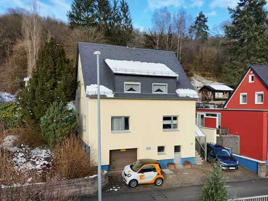 Gemütliches Einfamilienhaus mit Garage und Stellplatz in Ortsrandlage