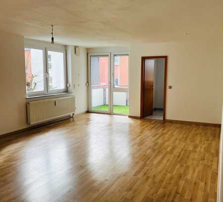 Exklusive 3-Raum-Wohnung mit EBK und 2 TG Plätze in Schorndorf