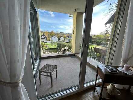 Schicke 2 Zimmerwohnung mit Balkon und Aufzug im Herzen von Altenkirchen!