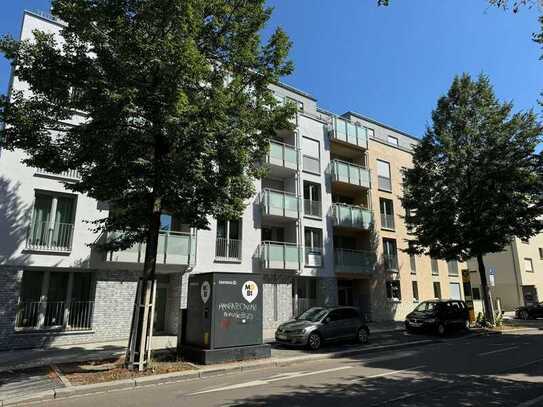 Sofort bezugsfrei - Komfortable 3 RWG mit großem Balkon und 2 Bädern zu vermieten