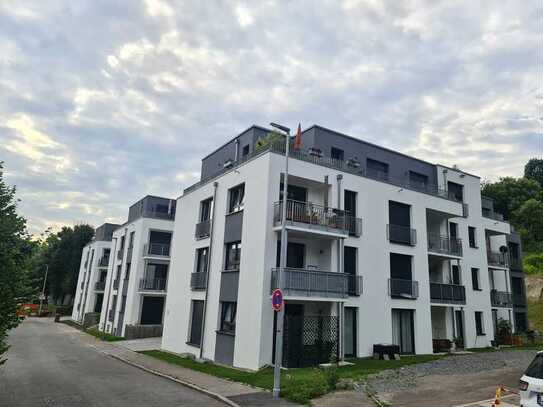 Erstbezug mit Balkon und EBK:
Stilvolle 4 Zimmer- Wohnung in 71540 Murrhardt