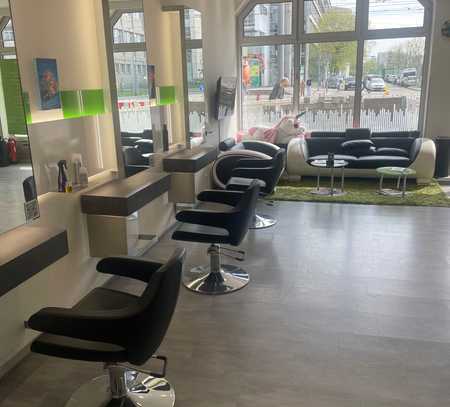 Attraktiver Friseurladen ggü. Scheck-Inn Center KA sucht Nachmieter
