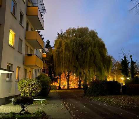 Vermietete Zwei-Zimmer-Wohnung mit Tageslichtbad und Keller