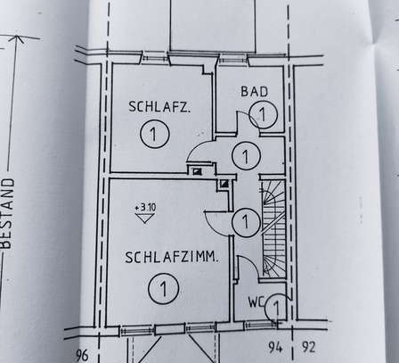 Attraktive und sanierte 7-Raum-Wohnung mit gehobener Innenausstattung mit Einbauküche in Saarbrücken