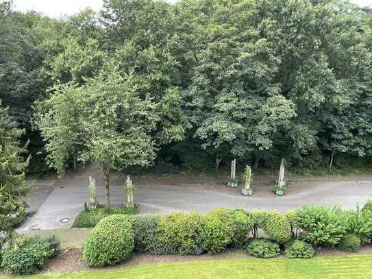 Wohnen in Haan - Eigentumswohnung mit viel Platz, 2 Balkonen und grünem Ausblick!