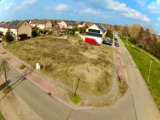 Ideales Baugrundstück in ruhiger Lage in Dallgow-Döberitz. Geeignet für ein Mehrfamilienhaus oder...