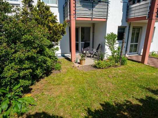 Hobbyraum, Terrasse und eigener Garten, ruhig und grün in frisch renovierter 2-Zimmerwohnung