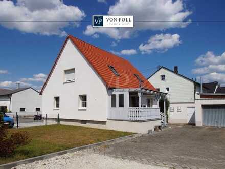 Wohnhaus mit großer Erdgeschosswohnung + 2 DG Apartments in ruhiger Wohnlage