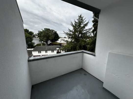 2-Zimmer Wohnung mit Balkon in Bergerhausen