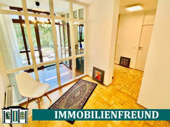 Luxuriöses Apartment mit mediterranem Garten und TG-Platz