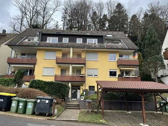 Provisionsfreie 2-Zimmer-Dachgeschosswohnung mit Balkon und Einbauküche in Bad Herrenalb