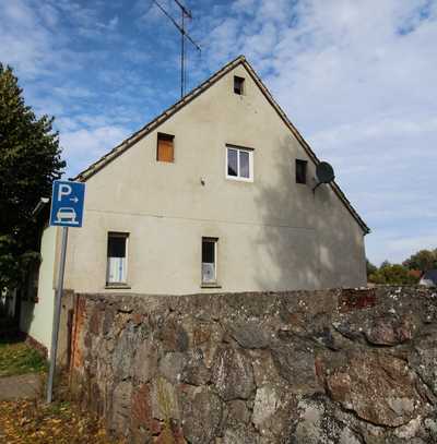 Haus mit Geschichte auf großem Grundstück - Gerswalde