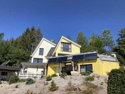 ***Das Besondere! Repräsentatives Zweifamilienhaus mit fantastischem Ausblick***