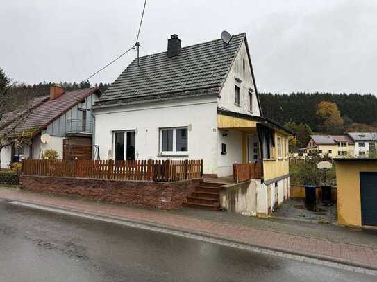 ***Geschmackvolles Einfamilienhaus mit großen Garten, Garage u.v.m.....***