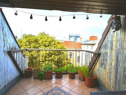 ANFRAGEN NUR ÜBER PORTAL - Gemütliche Dachgeschosswohnung mit Terrasse auf der "Roten Insel"