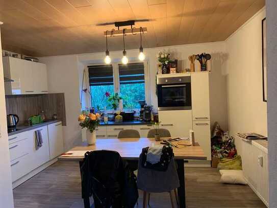 3- Zimmerwohnung mit Garten und Balkon