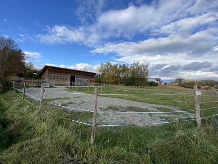 Landwirtschaftsfläche mit Halle in Ortsrandlage!