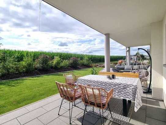 Neuwertige 4-Zimmer Erdgeschosswohnung mit großzügiger Terrasse und traumhaftem Garten