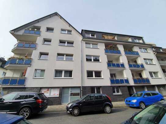 Moderne, hervorragend geschnittene 2-Zimmer-Wohnung mit Balkon und Einbauküche!!