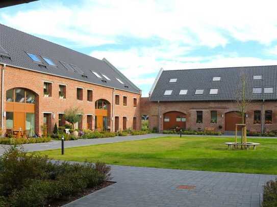 Wohnen im historischen märchenhaften Zuckerhof -ETW mit 2 Terrassen, Garten und Charme ! sofort frei