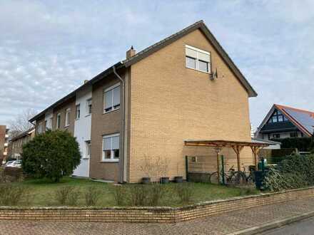 3-Zimmer-Wohnung in der zweiten Etage mit Abstellraum im Keller.