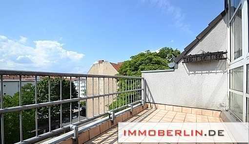 IMMOBERLIN.DE - Sympathische Wohnung mit ruhiger Westterrasse + Pkw-Stellplatz