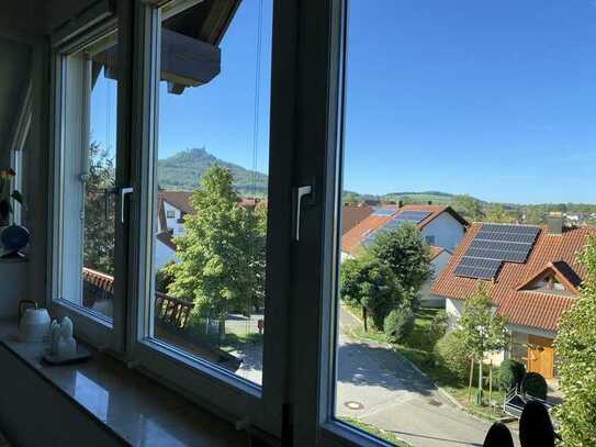 Außergewöhnliche 2 Zimmer Wohnung mit Burgblick