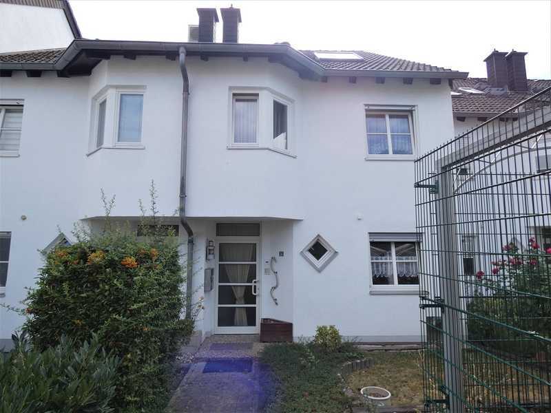                                                               TOWNHOUSE WITH WELLNESS AREA! Only 13 minutes to the Lucius D. Clay Kaserne                                                       in Sonnenberg (Wiesbaden)