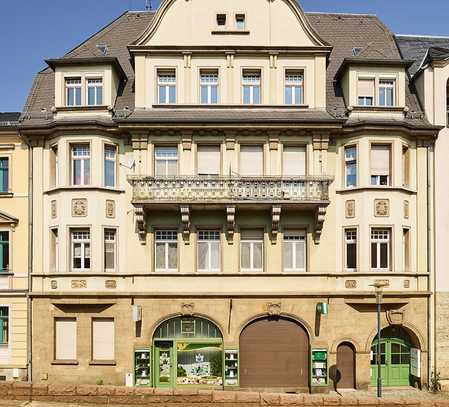 3-Raum-Wohnung mit Balkon ganz zentral auf der Radebeuler Einkaufsmeile - Haupstraße