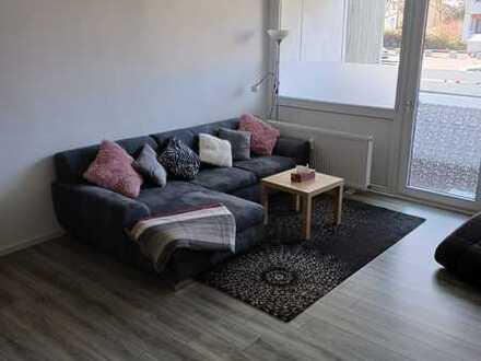 Charmante und Teilmöblierte 3-Zimmer Wohnung mit Balkon