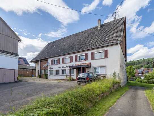 Umbauprojekt: Großzügiges Grundstück mit historischem Charme für zukünftiges Mehrfamilienhaus