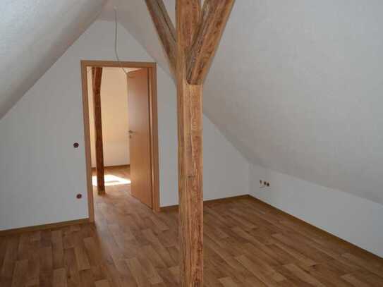 ***3 1/2 Zimmer Maisonette Wohnung mit Balkon in Birkenfeld***