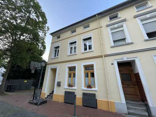 Charmantes Stadthaus mit idyllischem Garten - von privat.