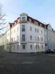 Traumhaftes modernes möbliertes Apartment mit Dachterrasse in zentralem Stadtteil von Augsburg