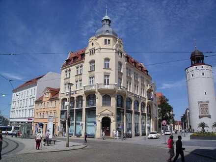 Büro mit Flair im repräsentativen Altbau