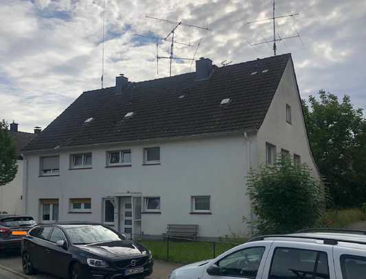 Freistehendes 3-Fam.-Haus mit 2 Garagen in Schwerte-Ergste