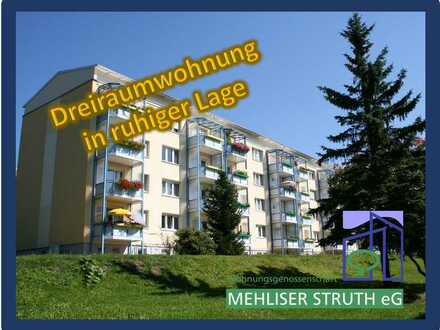 Erstbezug nach Komplettsanierung - Dreiraumwohnung mit Badewanne